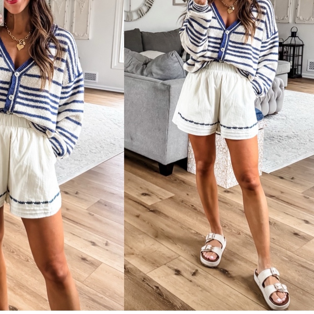 Beautiful lined shorts with leg detail & embroidery. Elastic waist